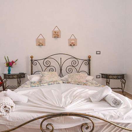 Hotel Imperial Dhërmi 部屋 写真