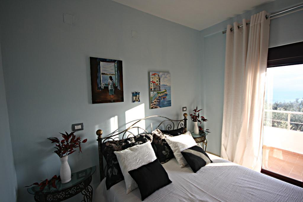 Hotel Imperial Dhërmi 部屋 写真